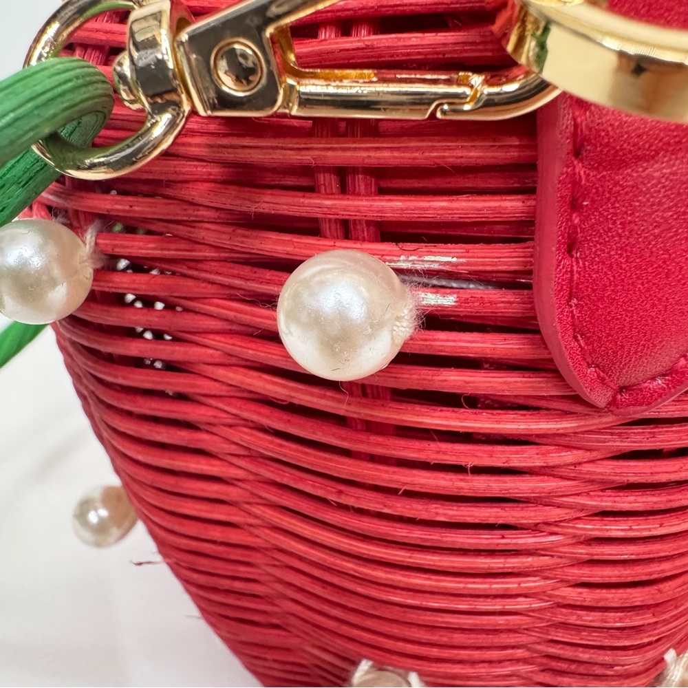 Kate Spade x Target Pearl Embellished Strawberry Wicker Bucket Bag Nwt Handbag - Picture 9 of 15
